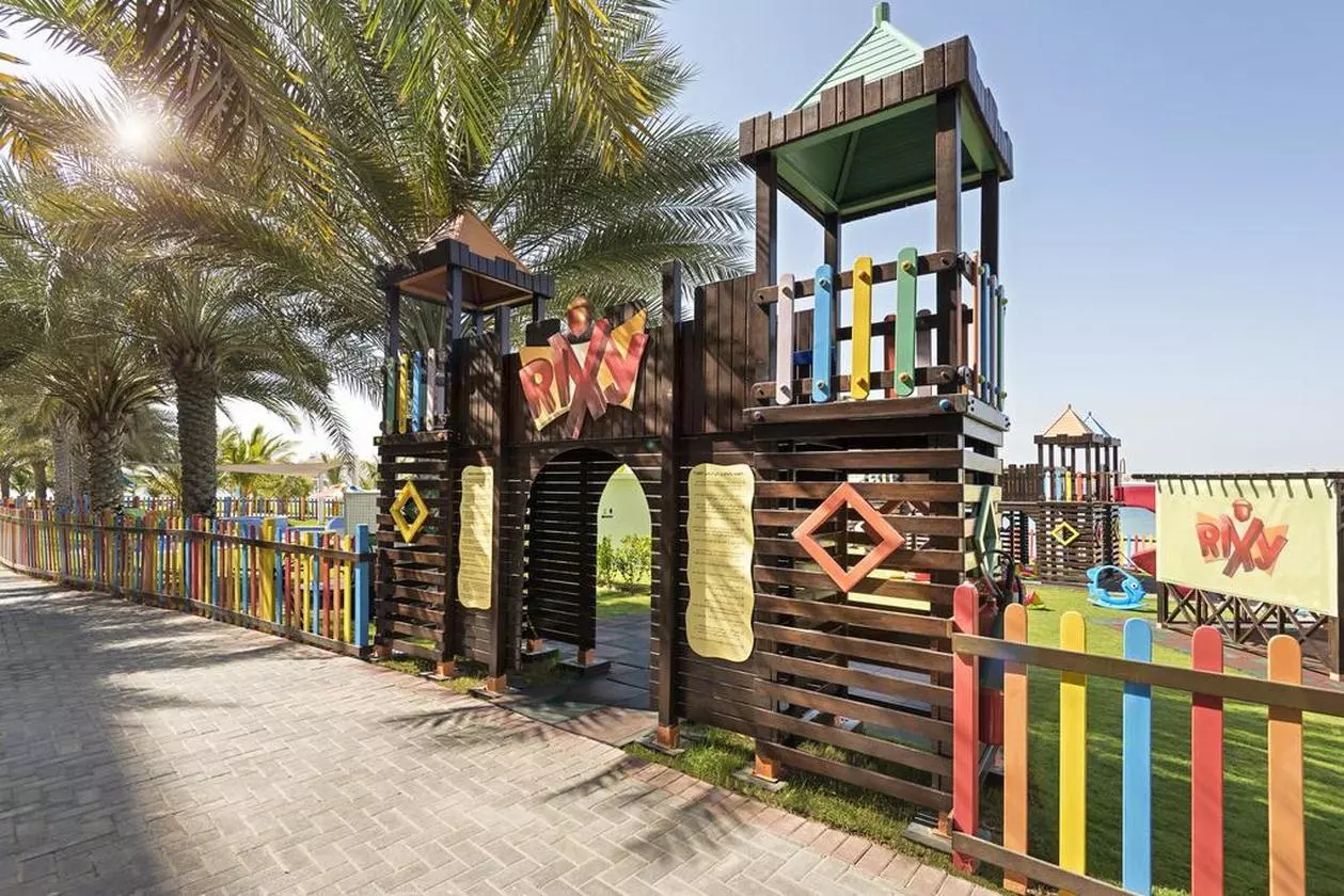 RIXOSTHEPALM_SHABAVIZ (6).jpg